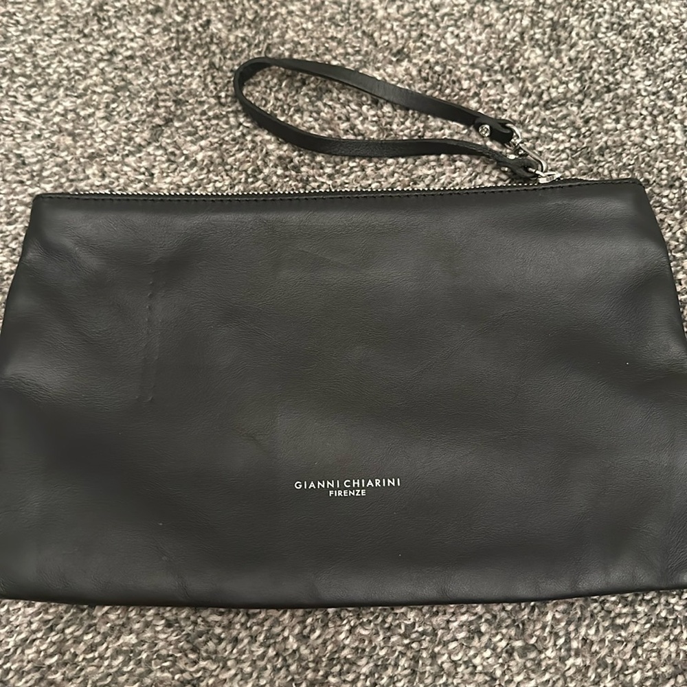 Gianni Chiarini Firenze black wristlet with detachable strap